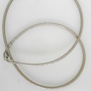 White 14 Karat Polished Fancy Link Estate Chain
Length 16 in
Gram Weight 11.6 gr