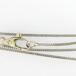 Yellow 18 Karat Polished Curb Estate Chain
Length 17 in
Gram Weight 1.61 gr