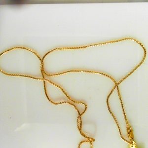 Yellow 14 Karat Polished Foxtail Estate Chain
Length 20 in
Gram Weight 3.8 gr