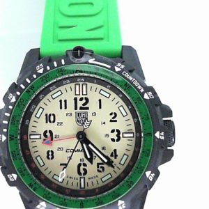 Luminox (Agence De Vente SP) XL.3337 Watch
StainlessSteel Black Strap Green