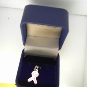 Pendant/Charm
Sterling Silver White Pendant/Charm
Chain Style: No Chain