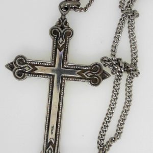 Estate Pendant/Charm
Silver White Pendant/Charm