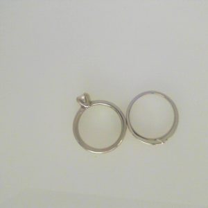 Diamond Engagement Ring 
Platinum White Engagement Ring 0.48twt
Finger Size 6 Gram Weight 10.39gram weight 
1 Center Diamond 0.48ct Shape: Round Clarity: SI1 Colour: I 0.48