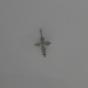 Estate Diamond Pendant/Necklace 
10 Karat White Estate Diamond Pendant 
Gram Weight 1.7 Chain Style: No Chain 
29 Center Diamonds Shape: Various Shapes 0.25