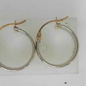 Yellow/White 10 Karat Medium Hoop Estate Earring
Gram Weight 3.6 gr