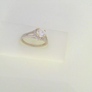 Diamond Engagement Ring 
18 Karat White Engagement Ring 1.34twt
Finger Size 6.75 
1 Center Diamond 1.00ct Shape: Round Clarity: SI1 Colour: D GIA 6295582524 With 60 Round Diamonds 0.34 ctw 1.34