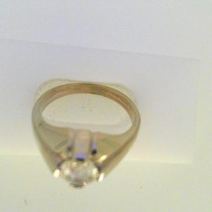 Estate Diamond Ring - Men's 
14 Karat White Estate Diamond Ring 
Finger Size 10 Gram Weight 6.2 
1 Center Diamond 1.20ct Shape: Round; Clarity: I3; Colour: H 1.2