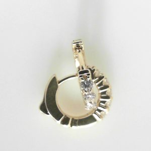 Diamond Earrings 
14 Karat Yellow Diamond Earrings 
Gram Weight 2.77 
10 Center Diamonds Shape: Round 0.46