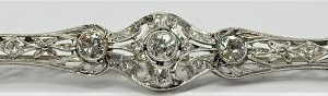 Estate Pins and Brooches 
Platinum White Estate Pin/Brooch Gram Weight: 9.99 
53 Diamonds 1.00tw Shape: Round Clarity: SI1 Colour: G