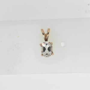 Cubic Zirconium Estate Pendant
10 Karat Yellow Cubic Zirconium Pendant
Gram Weight 0.73 Chain Style: No Chain
1 Center Cubic Zirconium Shape: Oval