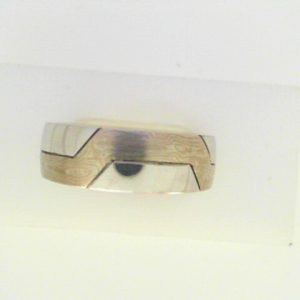 White 14K Mokume Polished Band Ring Width 7.2 mm 
Size: 9.75 
Gram Weight 11.64 gr