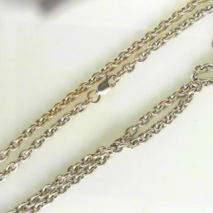 White 18 Karat Polished Cable Link Estate Chain
Length 24 in
Gram Weight 35.7 gr