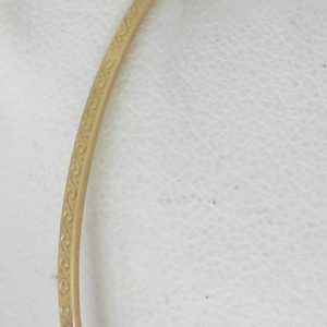 Yellow 18 Karat Matte' Bangle Estate Bracelet 
 
Gram Weight 5.18 gr