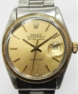 Mixed Estate Watch - Rolex Dress 1970
Vendor Style #: Rolex Air-King Date 2,959,098 Oyster
34 14K/Stainless Steel
Dial:Gold
Box Not Included/Papers Included
Condition Orig BLB Bill of Sale
1 Year Warranty