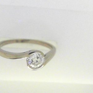Diamond Engagement Ring 
18 Karat White Engagement Ring 0.33twt
Finger Size 5.5 
1 Center Diamond 0.33ct Shape: Round Clarity: SI2 Colour: H CAD DIA 0.33