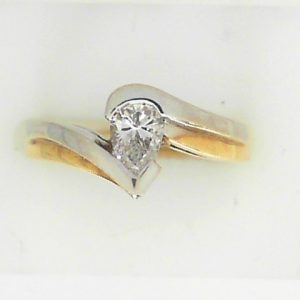 Diamond Engagement Ring 
14 Karat Yellow/White Engagement Ring 0.4twt
Finger Size 5.75 Gram Weight 4.1gram weight Width: 2.2 
1 Center Diamond 0.40ct Shape: Pear Clarity: I1 Colour: I/J 0.4