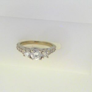 Estate Diamond Engagement Ring 
14 Karat White Estate Engagement Ring 
Finger Size 4 Gram Weight 2.7 
 Center Diamond Shape: Round; Clarity: SI2; Colour: G/H 0.6