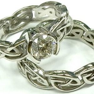 Estate Diamond Engagement Ring 
14 Karat White Estate Engagement Ring 
Finger Size 4.5 Gram Weight 6.33 
1 Center Diamond 0.46ct Shape: Round; Clarity: I1; Colour: I 0.46