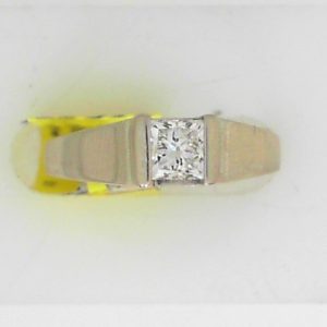Estate Diamond Engagement Ring 
14 Karat White Estate Engagement Ring 
Finger Size 6 Gram Weight 4.28 
1 Center Canadian Diamond 0.50ct Shape: Princess; Clarity: SI1; Colour: I 0.5