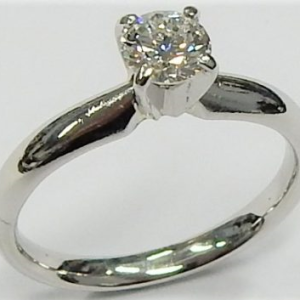 Estate Diamond Engagement Ring 
Platinum White Estate Engagement Ring Width 2.1mm 
Finger Size 4.75 Gram Weight 4 
1 Center Diamond 0.37ct Shape: Round; Clarity: SI1; Colour: H 0.37