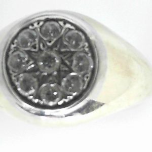 Estate Diamond Ring - Men's 
10 Karat Yellow Estate Diamond Ring 
Finger Size 10.5 Gram Weight 5.35 
9 Center Diamonds Shape: Round; Clarity: SI1; Colour: I 0.35