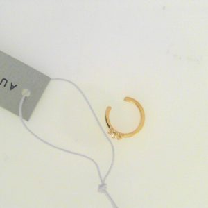 Earrings with Topazes 
14 Karat Yellow Topazes Earrings 
 
3 Center Topazes Shape: Baguette