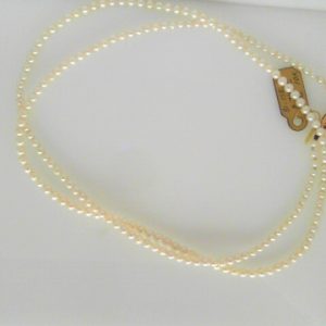 Pearl Pendant 
 White Pearl Pendant 
 Chain Style: No Chain 10 Karat Yellow Length: 22in 
 Center Pearl Shape: Round; Colour: White