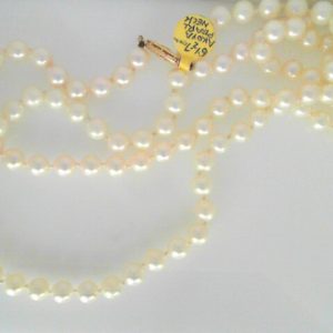 Pearl Estate Pendant 
 White Pearl Pendant 
 Chain Style: No Chain 14 Karat Yellow Length: 32in 
 Center Pearl Shape: Round; Colour: White