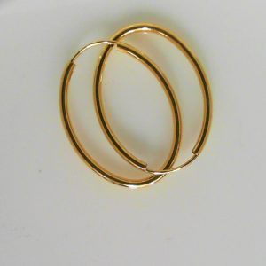 Yellow 14 Karat Polished Medium Hoop Earring 
Gram Weight 1.65 gr 
Length 30 mm