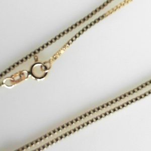 Yellow 14 Karat Polished Box Chain 
Length 17 in 
Gram Weight 3.88 gr