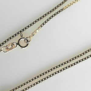 Yellow 14 Karat Polished Box Chain 
Length 19 in 
Gram Weight 4.29 gr