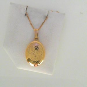 Pendant/Charm
10 Karat Yellow Pendant/Charm
Gram Weight 6.38 Chain Style: Curb 10 Karat Yellow Length: 18in