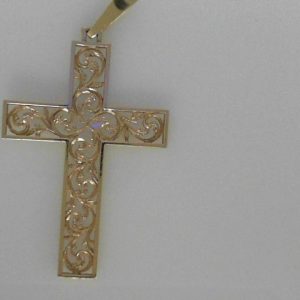Estate Pendant/Charm 2 inches long
18 Karat Yellow Pendant/Charm
Gram Weight 7.8 Chain Style: No Chain
