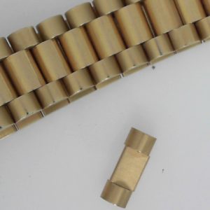 Yellow 18 Karat Polished Fancy Link Estate Bracelet Width 16.2 mm 
Length 8 in 
Gram Weight 87 gr