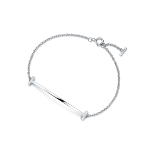 Tiffany & Co. Smile Bracelet with all original packaging and paperwork
2.387gr 18K white gold