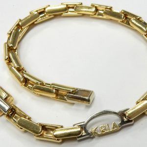 Yellow/White 18 Karat Polished Fancy Link Estate Bracelet Width 5.3 mm
Length 8.25 in
Gram Weight 29.4 gr