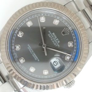 Estate Rolex Dress 
Vendor Style #: 116334 Dateejust 41 SN: 21T84616 Oyster
41mm 18K/Stainless Steel
Dial: Rhodium diamond 
Box Not Included/Papers Not Included
Condition Good
1 Year Warranty