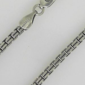 Estate Pendant/Charm
Silver White Pendant/Charm