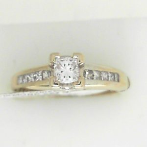 Diamond Engagement Ring 
14 Karat White Engagement Ring 0.57twt
Finger Size 6 Gram Weight 4.38gram weight 
1 Center Diamond 0.32ct Shape: Princess Clarity: VS2 Colour: G With 10 Various Shapes Diamonds 0.25 ctw 0.57