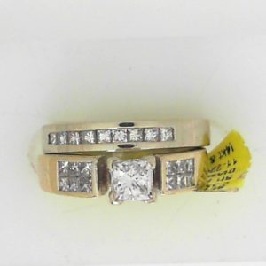 Estate Diamond Engagement Ring 
14k/18K White Estate Engagement Ring Width 3mm 
Finger Size 4.5 Gram Weight 6.6 
 Center Diamond Shape: Princess; Clarity: SI1; Colour: F With 21 Princess Diamonds 0.53 ctw 0.88