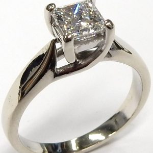 Estate Diamond Engagement Ring 
14 Karat White Estate Engagement Ring 
Finger Size 6.5 Gram Weight 3.6 
1 Center Diamond 0.82ct Shape: Princess; Clarity: IF; Colour: H HRD20033737407 0.82