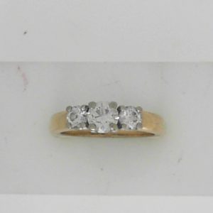 Estate Diamond Engagement Ring 
14 Karat Yellow Estate Engagement Ring 
Finger Size 6 Gram Weight 4.3 
1 Center Diamond 0.47ct Shape: Round; Clarity: VS; Colour: H/I With 2 Round Diamonds 0.39 ctw 0.86