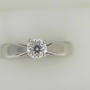Estate Diamond Engagement Ring 
18 Karat White Estate Engagement Ring Width 3mm 
Finger Size 6.5 Gram Weight 4.4 
1 Center Diamond 0.33ct Shape: Round; Clarity: SI1; Colour: H/I 0.33