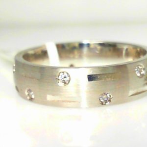 Diamond Ring- Men's 
10 Karat White Men's Diamond Ring 
Finger Size 10 Gram Weight 7.47 
 Center Diamond Shape: Round