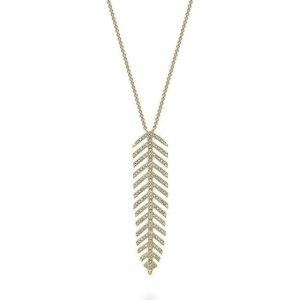 Diamond Pendant/Necklace 
14 Karat Yellow Diamond Pendant 
Gram Weight 2.33 Chain Style: Cable Link 14 Karat Yellow Length: 18in 
153 Center Diamonds Shape: Round; Clarity: I1; Colour: G/H 0.36