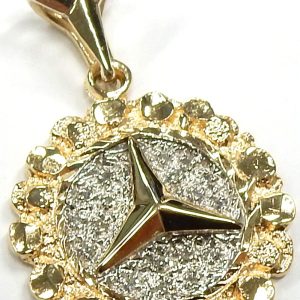 Estate Diamond Pendant/Necklace 
14 Karat Yellow/White Estate Diamond Pendant 
Gram Weight 5.33 Chain Style: No Chain 
15 Center Diamonds Shape: Round