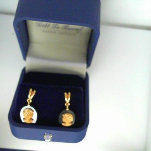 Earrings with 
14 Karat Yellow 
 Length: 18in