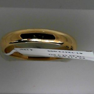 Yellow 14 Karat Polished Band Ring Width 3.87 mm 
Size: 9.25 
Gram Weight 4.12 gr