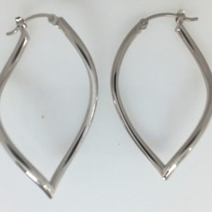 White 14 Karat Polished Medium Hoop Estate Earring 
Gram Weight 2.3 gr