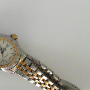 Ladies Estate Watch - Tag Sport 
Vendor Style #: 001-02387-004 955.708G
 
Dial:Silver
Box Yellow/White/Papers Bracelet
Condition StainlessSteel
1 Year Warranty